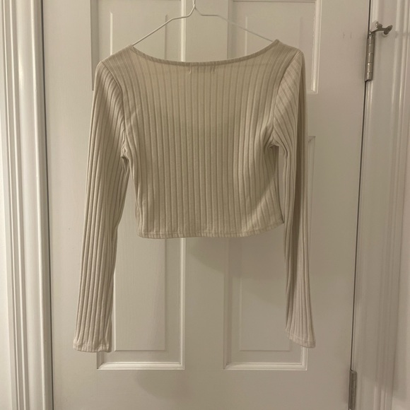 Altar’d State Cream cropped long sleeve - Picture 2 of 4